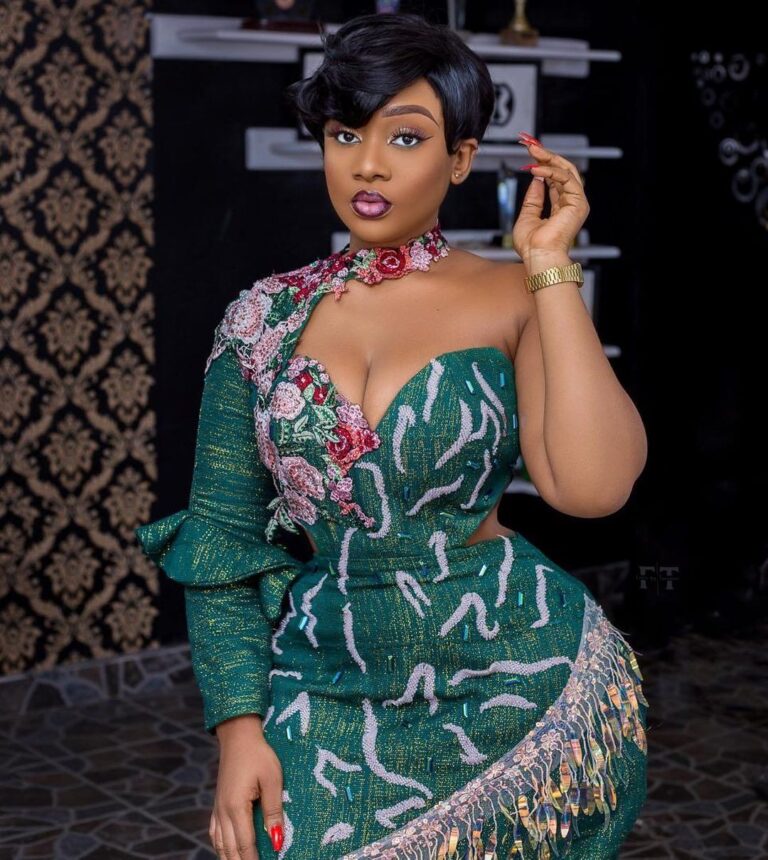 Adoma Fashion1 768x860